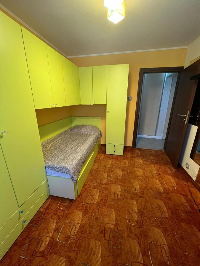 Duck Apartment Bucharest Exterior photo