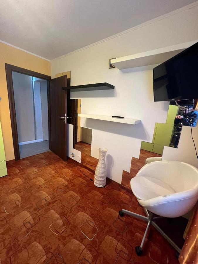 Duck Apartment Bucharest Exterior photo